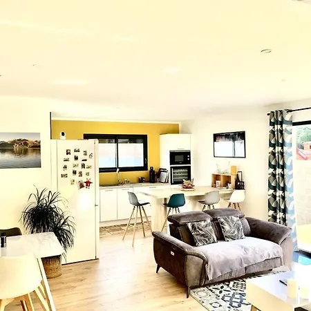 House With Garden And Terrace In Holiday home Narbonne